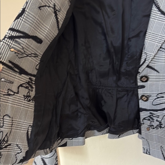 Escada Black & Gray Floral Blazer with 2 Button Front - Picture 9 of 16